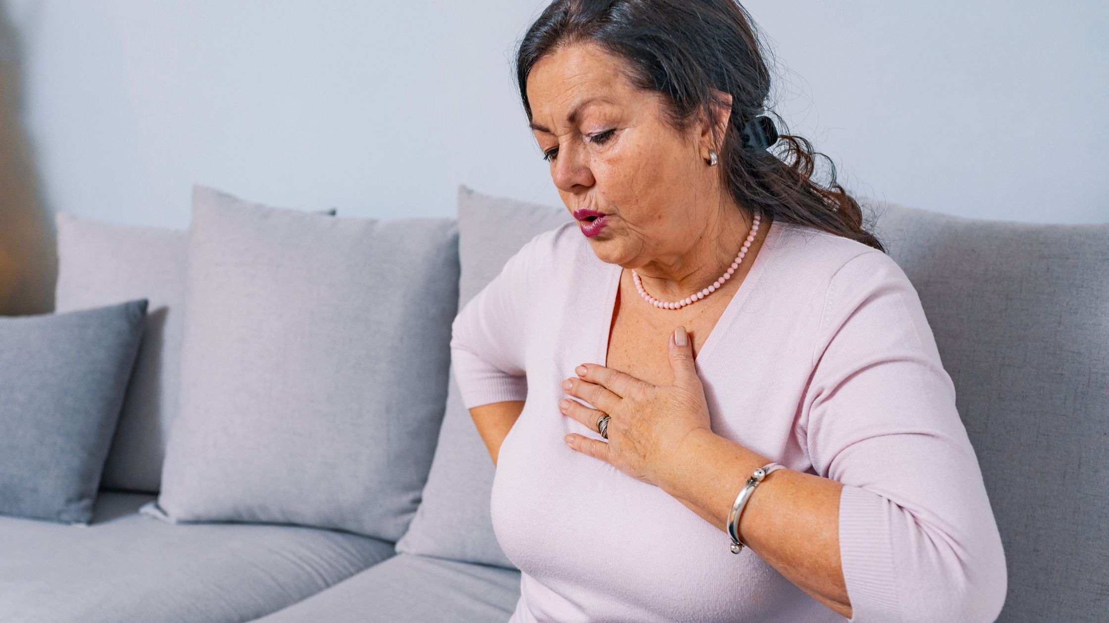 Why Women Hesitate to Call for Help During Heart Attacks